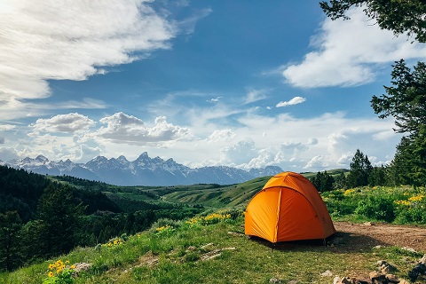 Classification and characteristics of outdoor tents 
